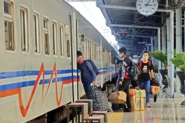 Mau ke Solo dari Jakarta Tanpa Transit? Ini 6 Pilihan Perjalanan yang Paling Nyaman