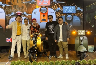 Royal Alloy JPS 245 Skutik Klasik Pakai Kamera Dashcam Siap Diajak Touring