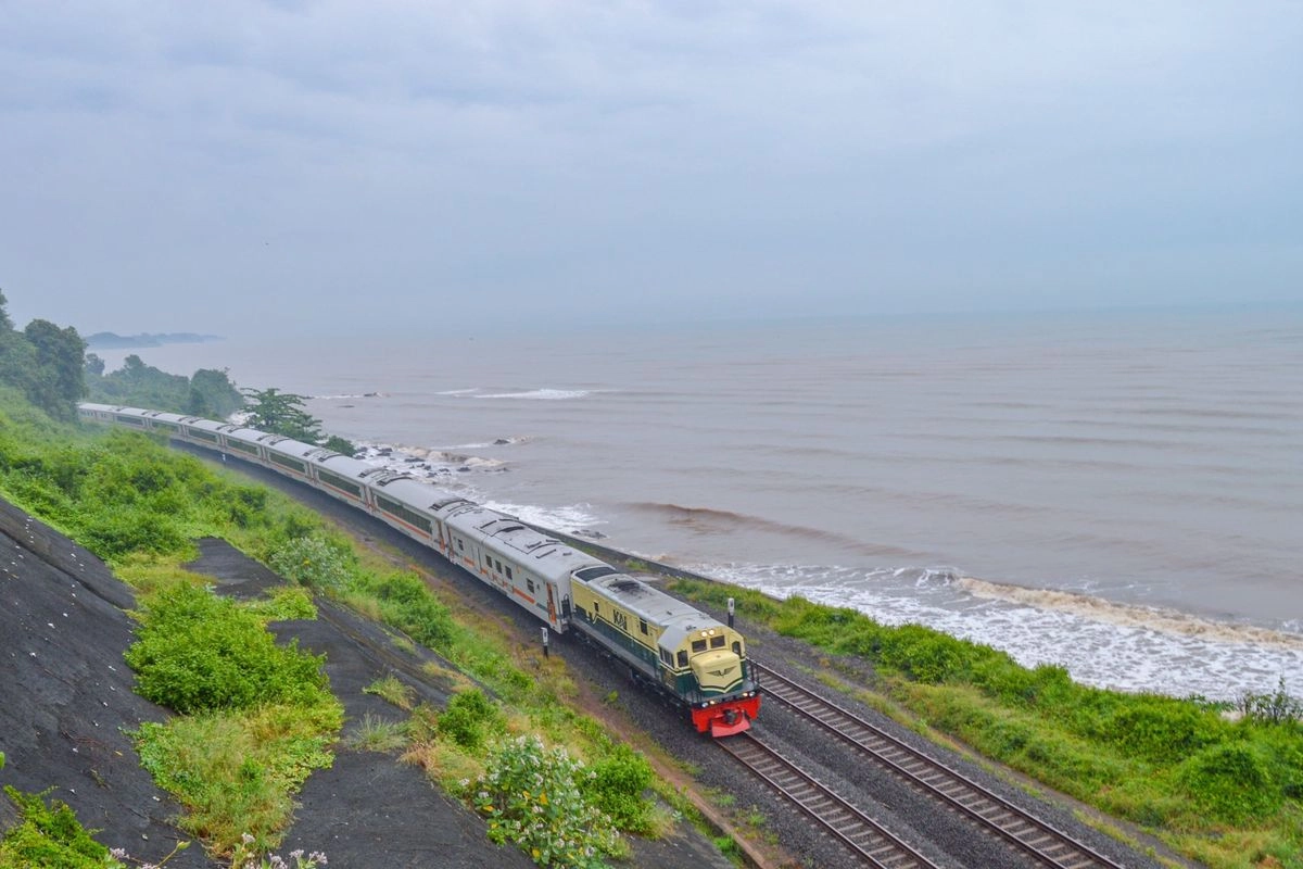 Operasional Kereta Api Berangsur Pulih, KAI Catat Peningkatan Ketepatan Waktu