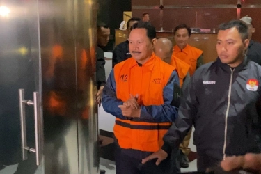 Penampilan Wali Kota Madiun Maidi Usai Jadi Tersangka di KPK