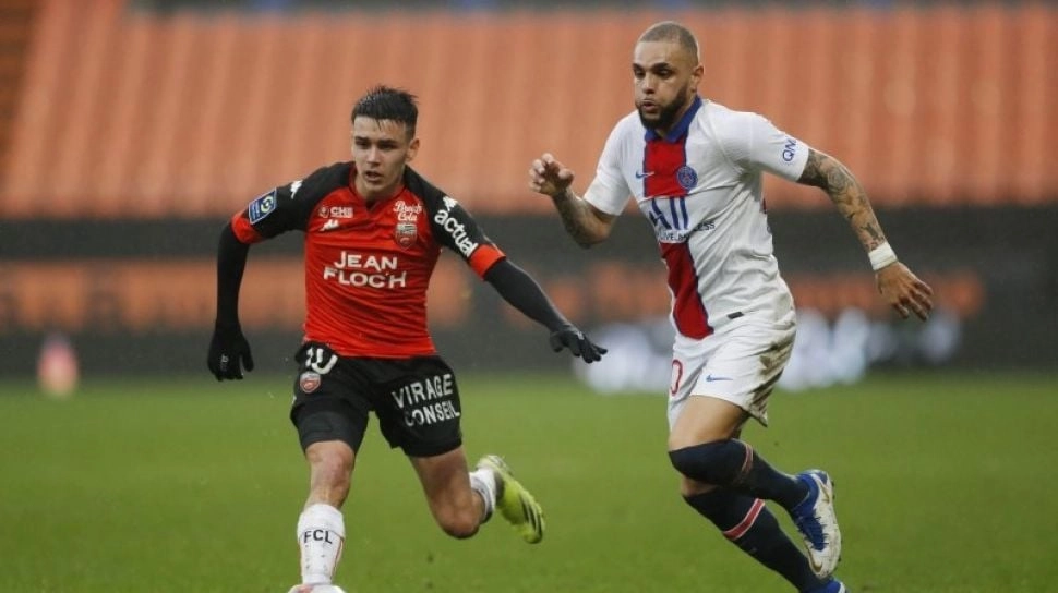3 Keuntungan Besar Menanti Persib Jika Sukses Daratkan Eks Bintang PSG Layvin Kurzawa