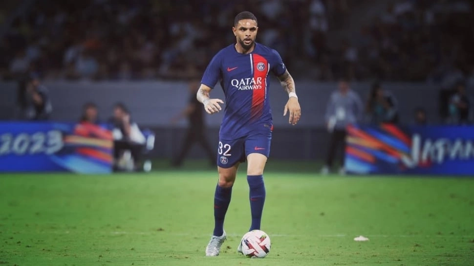 Berapa Kocek Persib Bandung Datangkan Layvin Kurzawa?