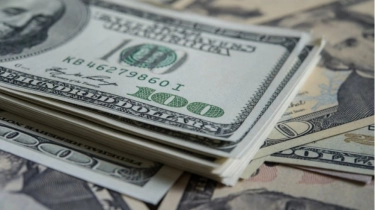 Dolar AS Menguat, Rupiah Terus Ambles ke Level Rp16.987