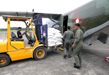 Langit Jakarta Disemai 2.000 Kg NaCl, BPBD DKI Percepat Operasi Modifikasi Cuaca