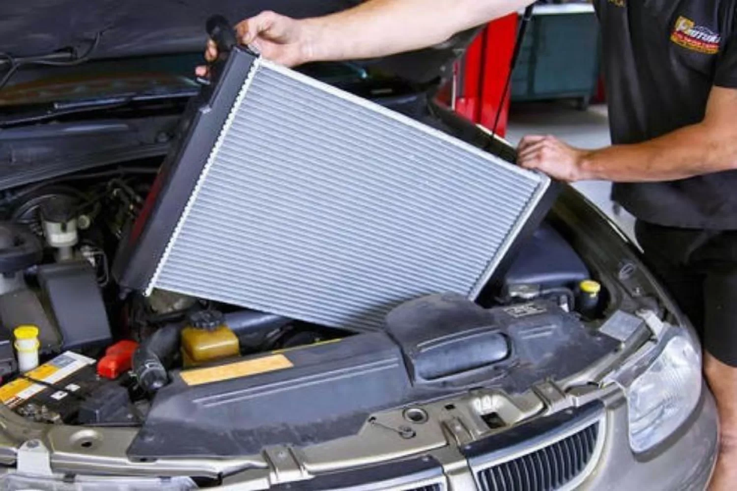Radiator Mobil Sering Bermasalah? Bisa jadi Kamu Lalai Merawatnya, Ini 5 Cara Simpel tapi Krusial