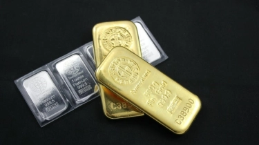 Emas dan Perak Meroket Ekstrem, Analis Prediksi Tren Bullish Paling Agresif Abad Ini