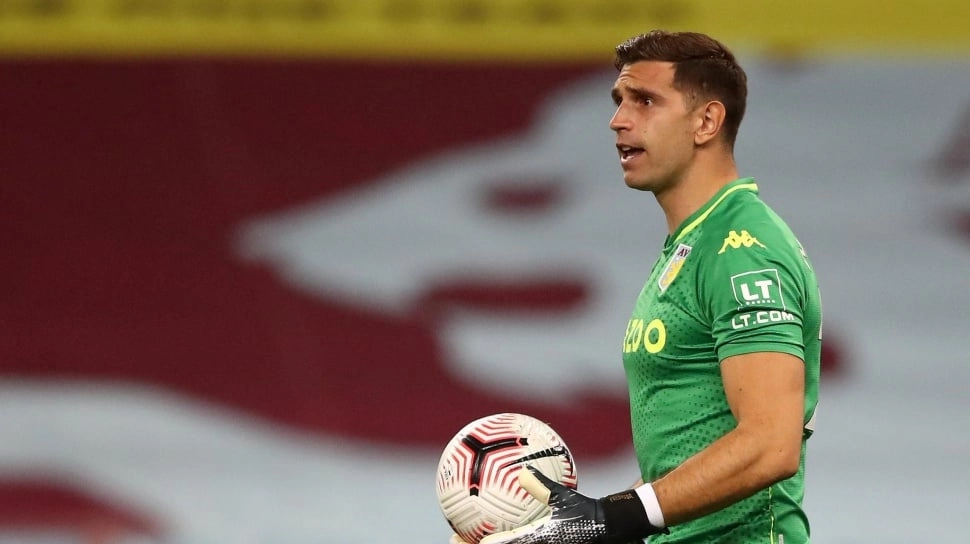 Inter Milan Ingin Boyong Emiliano Martinez, Sudah Masuk Tahap Negosiasi