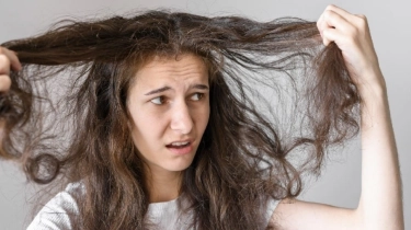 Musim Hujan Datang, Rambut Butuh Perawatan Ekstra agar Tetap Sehat dan Mudah Diatur