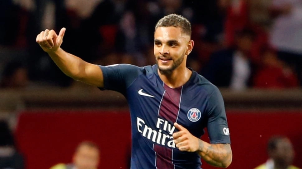 Persib Bandung Rekrut Layvin Kurzawa untuk Jangka Pendek