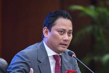 Anggota DPR: Rupiah Melemah Bukan karena Thomas Djiwandono Calon Deputi BI