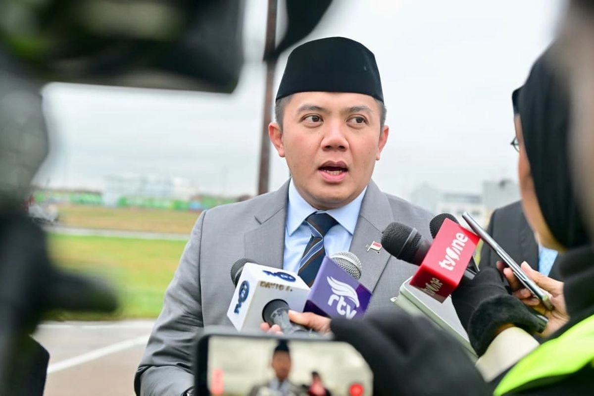 Diputuskan dari Inggris, Seskab Teddy Ungkap Cerita di Balik Langkah Prabowo Cabut Izin 28 Perusahaan