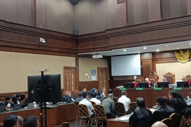 Jakarta Banjir, 3 Terdakwa Kasus Korupsi Minyak Mentah Ikuti Sidang Secara Online