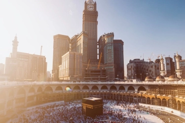 Minat Haji Usia Produktif Menguat, Bank Mega Syariah Catat Lonjakan Nasabah Muda