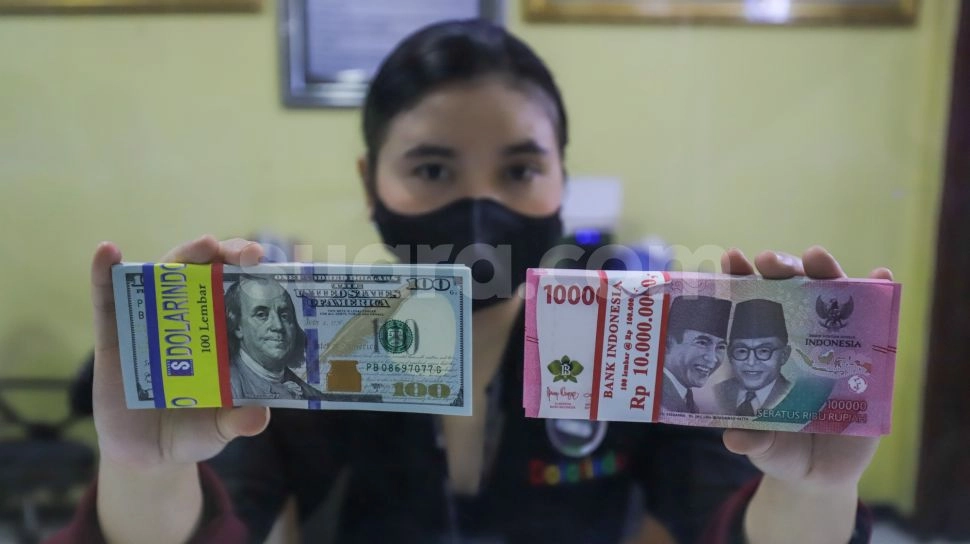 Rupiah Mulai Bangkit, Dolar AS Loyo ke Level Rp16.908