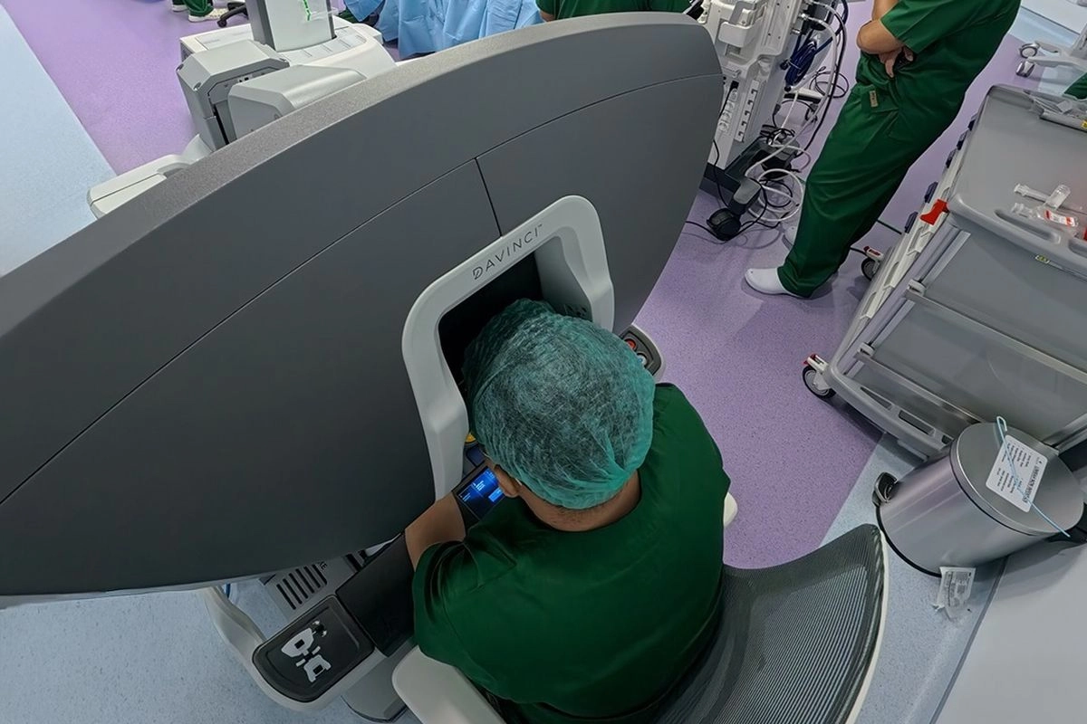 5 Keunggulan Sistem Robotik Da Vinci Xi untuk Bedah Minimal Invasif