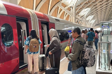 Diskon Tiket Kereta Cepat Whoosh Jakarta–Bandung Rp 225.000, Berlaku hingga 31 Januari 2026