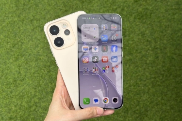 Hands On Oppo Reno 15 Pro Max: Seri Reno dengan Bingkai Tertipis Saat Ini