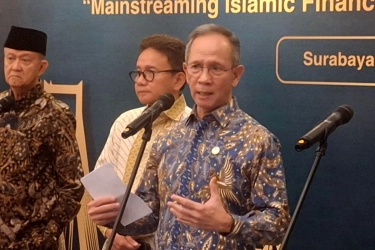 Jumat Sore Bos OJK Sambangi Kantor Purbaya, Bahas Apa?