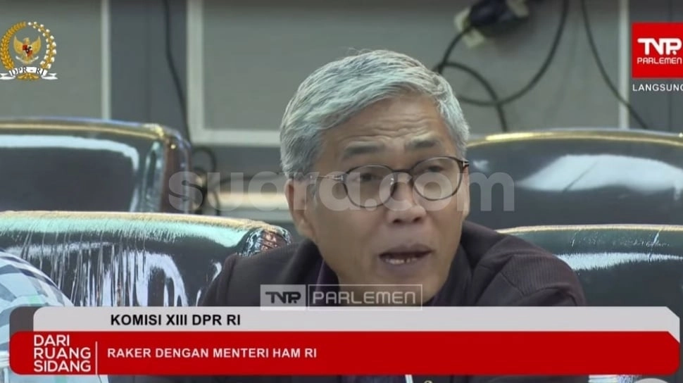 Gaji Guru Honorer Cuma Rp200-500 Ribu, DPR Ingatkan Negara: Pembiaran Adalah Bentuk Pelanggaran HAM
