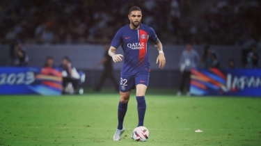 Viral Foto Layvin Kurzawa Tiba di Indonesia, Siap Diresmikan Persib Bandung