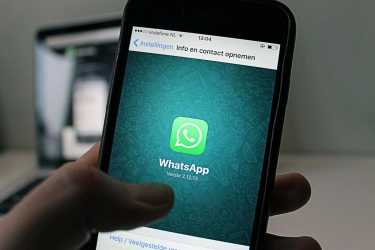 Kenapa Pesan WhatsApp Sering Telat Masuk dan Baru Muncul Saat Aplikasi Dibuka?
