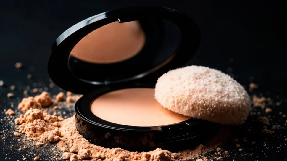 5 Rekomendasi Pressed Powder Mulai Rp50 Ribu: Praktis buat Touch Up, Wajah Halus Bak Filter