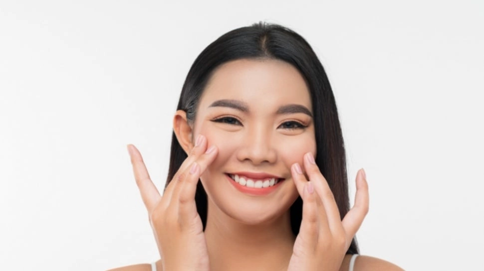 Terpopuler: Rekomendasi Suncreen Anti Abu-Abu, Kandungan Skincare yang Perlu Dihindari