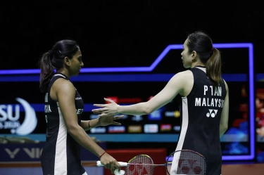 Naik Podium Tanpa Berkeringat! Miyu Takahashi Demam, Ganda Putri Malaysia Juarai Indonesia Masters 2026
