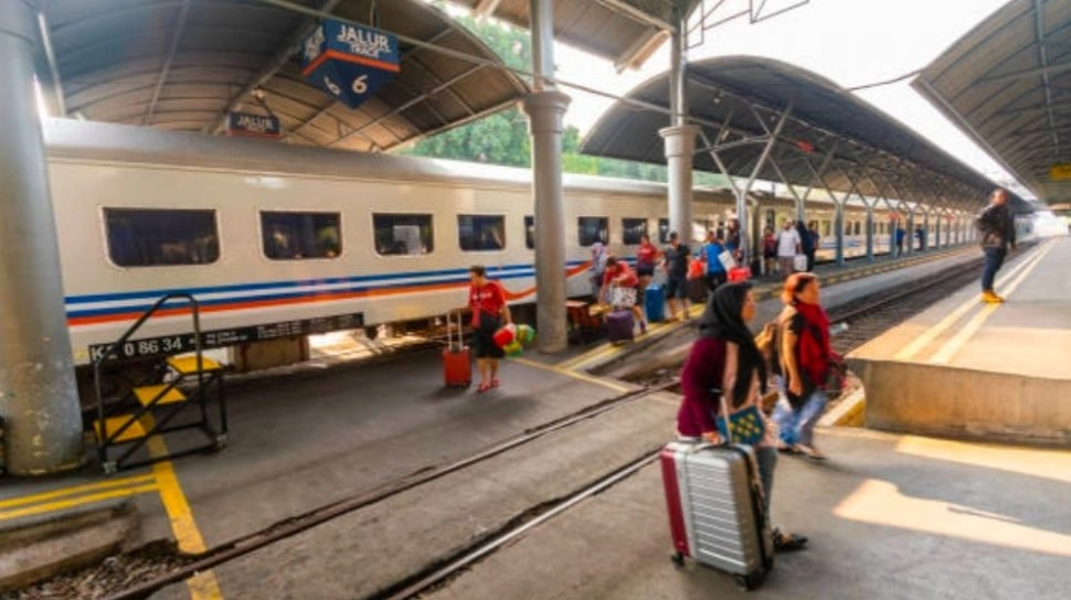Tiket Kereta Lebaran 2026 Bisa Dibeli Hari Ini, Simak Jadwal Lengkapnya