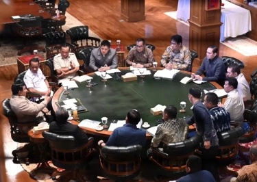 Usai Lawatan dari Luar Negeri, Presiden Prabowo Langsung Pimpin Ratas Evaluasi PSN di Hambalang