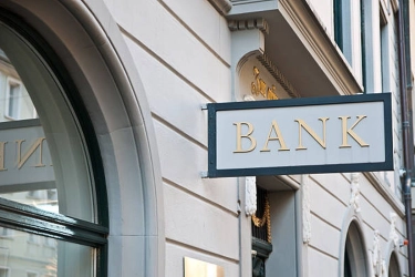 Bankir di Persimpangan: Antara Risiko Bisnis dan Ancaman Kriminalisasi