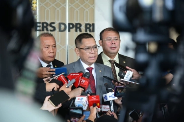 Komisi III Setujui Adies Kadir Jadi Hakim Konstitusi Usulan DPR RI