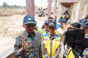 Menteri PU Minta Tambahan Rp 74 Triliun untuk Bangun Dam di Sumatera