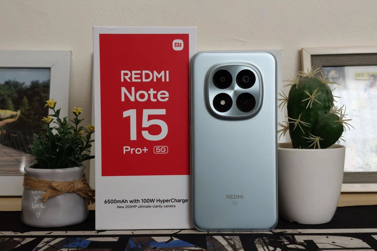 Perbandingan Spesifikasi Redmi Note 15 Pro dan Redmi Note 15 Pro Plus