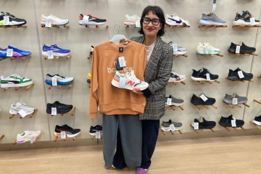 Tips Tetap Hangat dan Modis Saat Musim Hujan