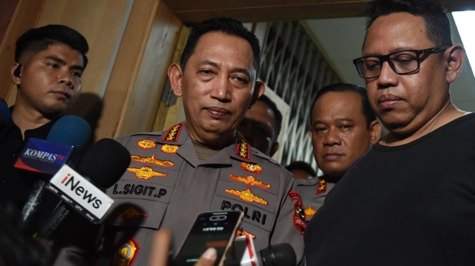 Laporkan Stabilitas Kamtibmas 2025, Kapolri Singgung Agustus Kelabu Saat Rapat Bereng Komisi III