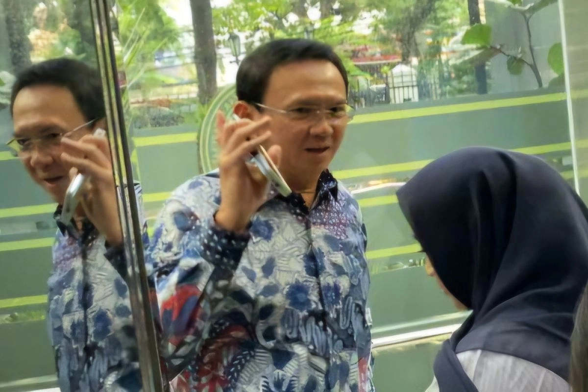 Ahok Sebut-sebut “Kelebihan Bayar” di Sidang Anak Riza Chalid