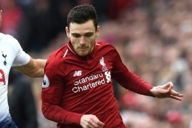Batal ke Tottenham, Andy Robetson Dikabarkan Bertahan di Liverpool