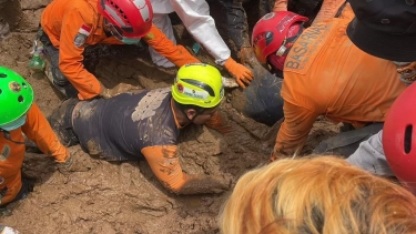 Tim DVI Identifikasi 34 Jenazah Korban Longsor di Kecamatan Cisarua Bandung Barat