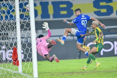 Gol Pertama Berguinho di Persib, Bukti Bukan Hanya Jago Bikin Assist
