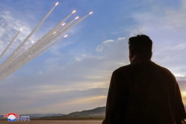 Pesan Tersembunyi di Balik Tembakan Rudal Balistik Korut ke Laut Jepang