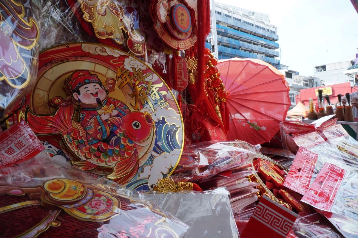 Ramalan Shio Ayam 2026, Karier, Cinta, dan Rezeki di Tahun Kuda Api