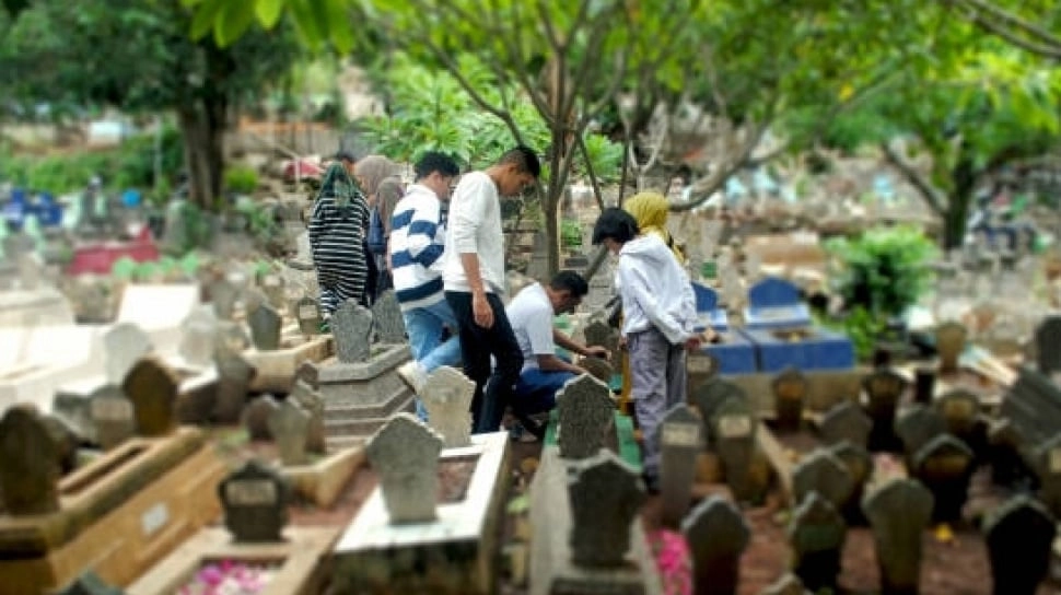 Bacaan Doa dan Salam Ketika Ziarah Kubur, Tradisi Menjelang Ramadan