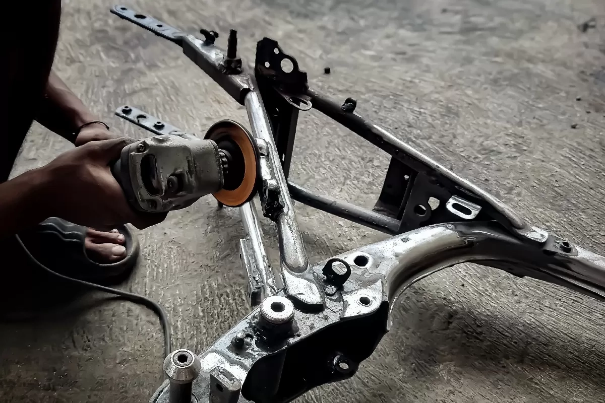 Jangan Tertipu! Ini 8 Cara Mengetahui Rangka Motor Pernah Dilas atau Tidak