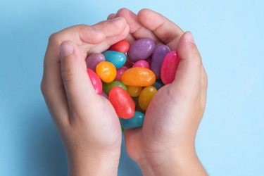 Benarkah Kebanyakan Gula Bikin Anak Hiperaktif?