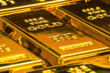 Harga Emas Hari Ini Cetak Rekor Baru di Tengah Pelemahan Dollar AS