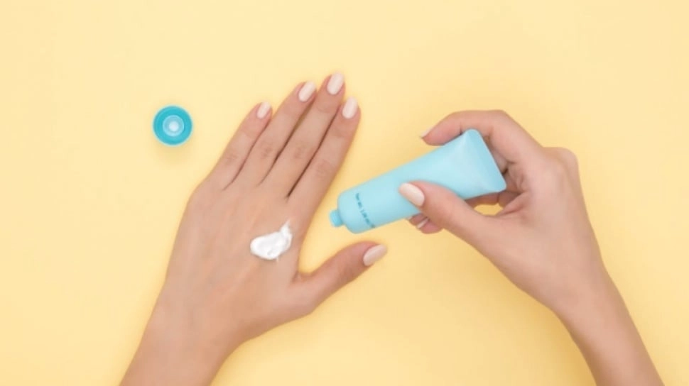 6 Sunscreen Lokal Kualitas Global, Ampuh Usir Flek Hitam dan Garis Penuaan