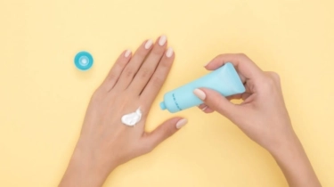 6 Sunscreen Lokal Kualitas Global, Ampuh Usir Flek Hitam dan Garis Penuaan