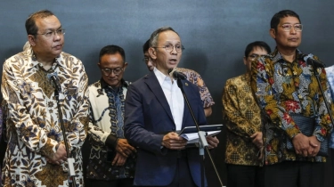 3 Pejabat OJK Tiba-tiba Mundur, Salah Satunya Mahendra Siregar