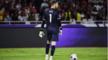 Memprediksi Durasi Kontrak Maarten Paes di Ajax Amsterdam